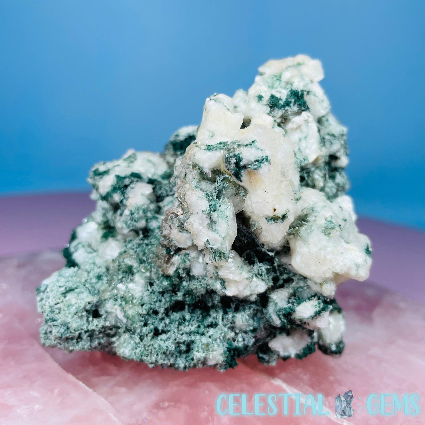 Marshy Heulandite + Stilbite + Celadonite Small Cluster