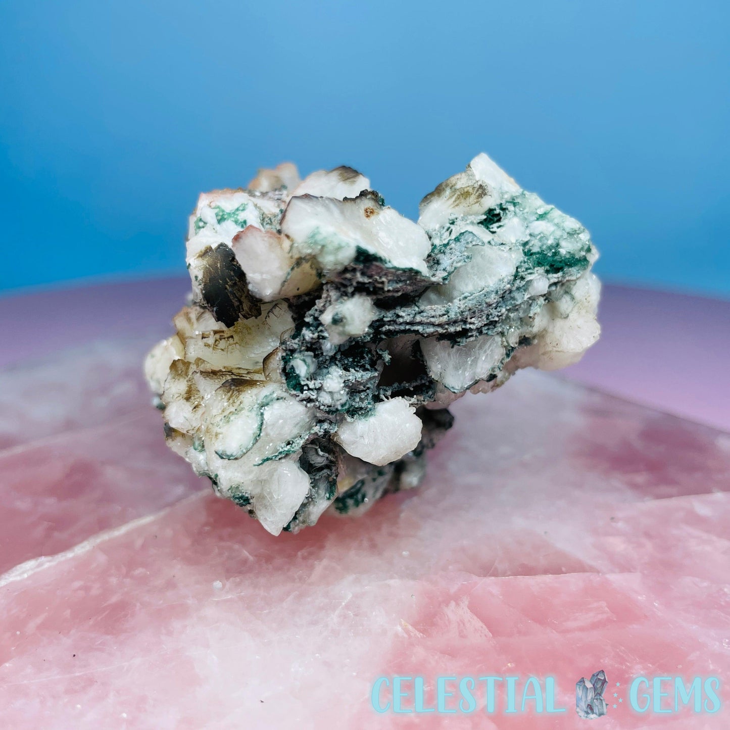 Marshy Heulandite + Stilbite + Celadonite Small Cluster