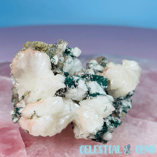 Marshy Heulandite + Stilbite + Celadonite Small Cluster