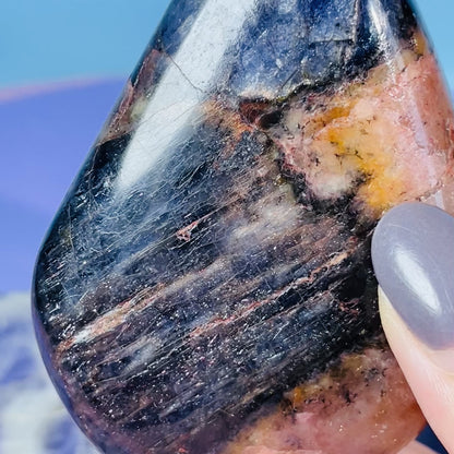 Iolite + Sunstone Medium Freeform (Video)