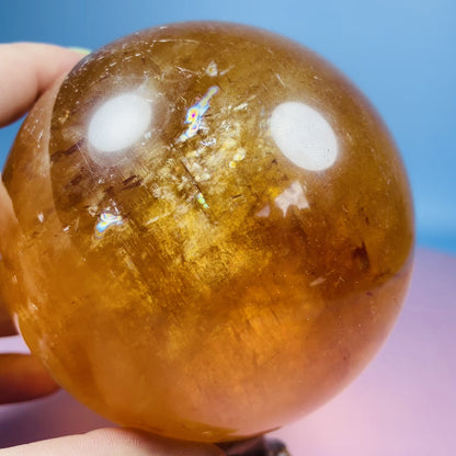 Optical Honey Calcite XL Sphere 1.09kg (Video)